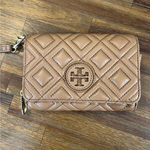 Tory Burch Brown Quilted Wallet wristlet vintage tan